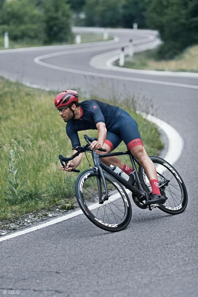 ABUS Gamechanger Fahrradhelm - Polar White 7 ABUS Gamechanger Fahrradhelm - Polar White – Bild 5