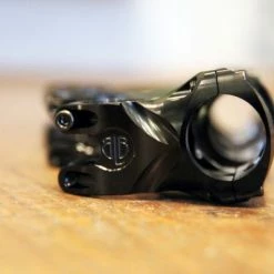 BLB Lite CNC Vorbau 28 BLB Lite CNC Vorbau -Singlespeed Verkaufsgeschäft blb lite cnc vorbau black 2