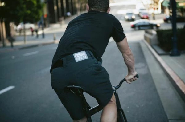 Chrome Industries Folsom Short 2.0 - Schwarz 14 Chrome Industries Folsom Short 2.0 - Schwarz – Bild 12