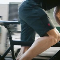 Chrome Industries Folsom Short 2.0 - Schwarz 30 Chrome Industries Folsom Short 2.0 - Schwarz -Singlespeed Verkaufsgeschäft dsc 9567 copy 2659 25