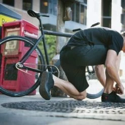 Chrome Industries Folsom Short 2.0 - Schwarz 32 Chrome Industries Folsom Short 2.0 - Schwarz -Singlespeed Verkaufsgeschäft dsc 9719 3 copy 2659 27