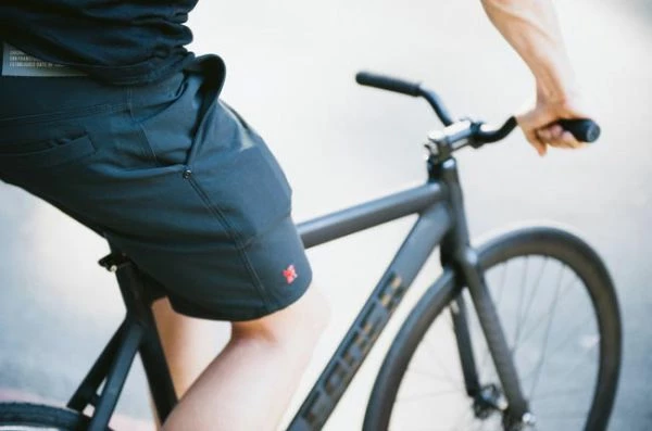 Chrome Industries Folsom Short 2.0 - Schwarz 18 Chrome Industries Folsom Short 2.0 - Schwarz – Bild 16