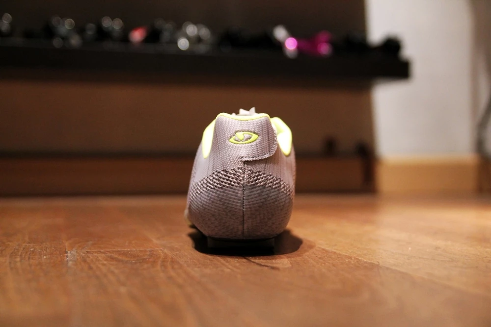 Giro Empire E70 Knit 18 - Grey Heather/Highlight Yellow 4 Giro Empire E70 Knit 18 - Grey Heather/Highlight Yellow – Bild 2