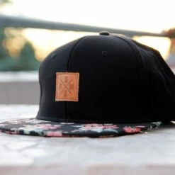 SMParts. SM-Parts Snapback Cap // Lederpatch Flower