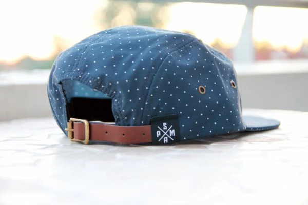 SMParts. SM-Parts 5-Panel Snapback Cap // Lederpatch Polka Dots 5 SMParts. SM-Parts 5-Panel Snapback Cap // Lederpatch Polka Dots – Bild 3