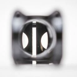 SwiftArt. Bolt CNC Vorbau 31.8mm 45 SwiftArt. Bolt CNC Vorbau 31.8mm -Singlespeed Verkaufsgeschäft swiftart.bolt vorbau detail black 5