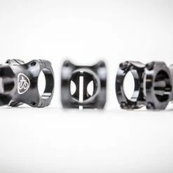 SwiftArt. Bolt CNC Vorbau 31.8mm 42 SwiftArt. Bolt CNC Vorbau 31.8mm -Singlespeed Verkaufsgeschäft swiftart.bolt vorbau detail black 6