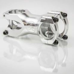 SwiftArt. Bolt CNC Vorbau 31.8mm 38 SwiftArt. Bolt CNC Vorbau 31.8mm -Singlespeed Verkaufsgeschäft swiftart.bolt vorbau silver 70