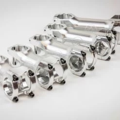 SwiftArt. Bolt CNC Vorbau 31.8mm 50 SwiftArt. Bolt CNC Vorbau 31.8mm -Singlespeed Verkaufsgeschäft swiftart.bolt vorbau silver all